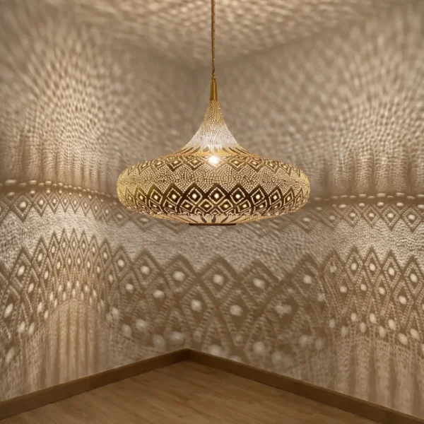 Luminaire Artisanal en Cuivre Massif